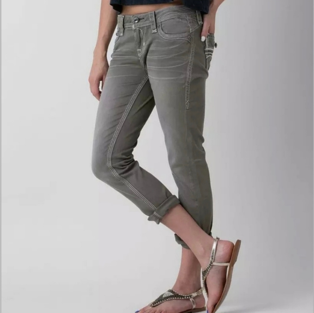Rock Revival Mid-Rise Curvy 29